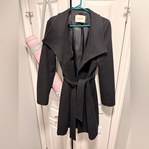 Babaton - black coat - medium
